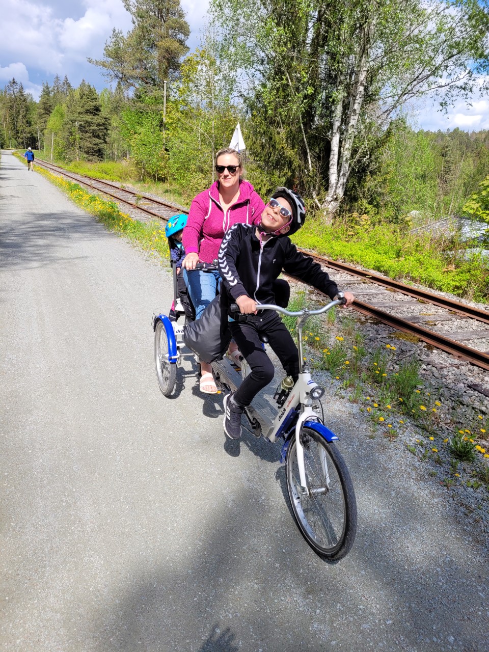 På tur med barn med funksjonsnedsettelse på sykkelvei